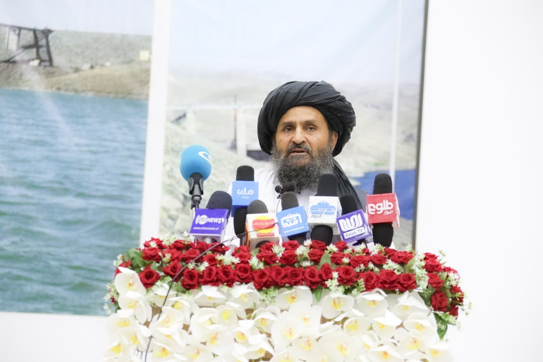 محترم ملا عبدالغنی برادر آخند، بند پاشدان را به بهره برداری سپرد