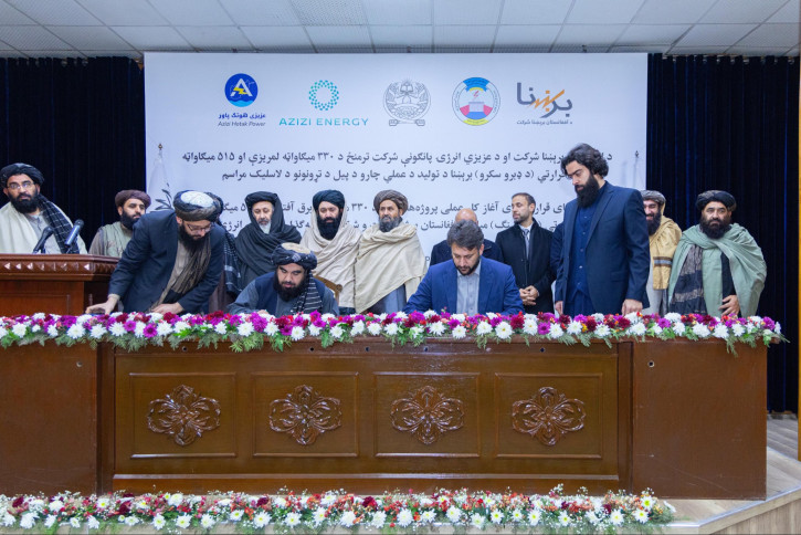 Contracts for the commencement of practical work on five major power generation projects were signed between Da Afghanistan Breshna Sherkat and Azizi Energy