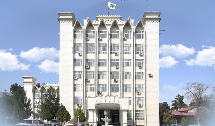 د رسنیو مرکز رئیس، د یوناما د ستراتېژیکو اړیکو مسئول او د بشري حقونو څانګې له مرستیال سره وکتل